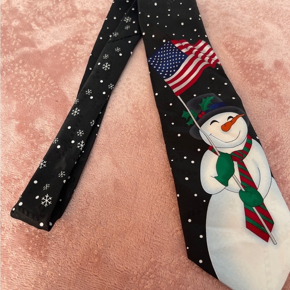 Patriotic Snowman Black Tie - Picture 5 of 9